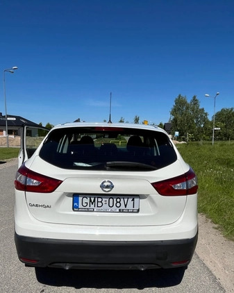 Nissan Qashqai cena 67900 przebieg: 132822, rok produkcji 2017 z Malbork małe 56